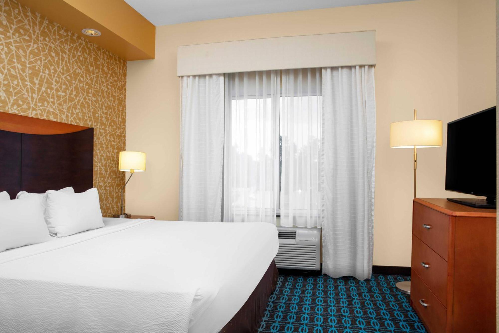 Fairfield By Marriott Inn And Suites Augusta Fort Eisenhower Area Exterior photo